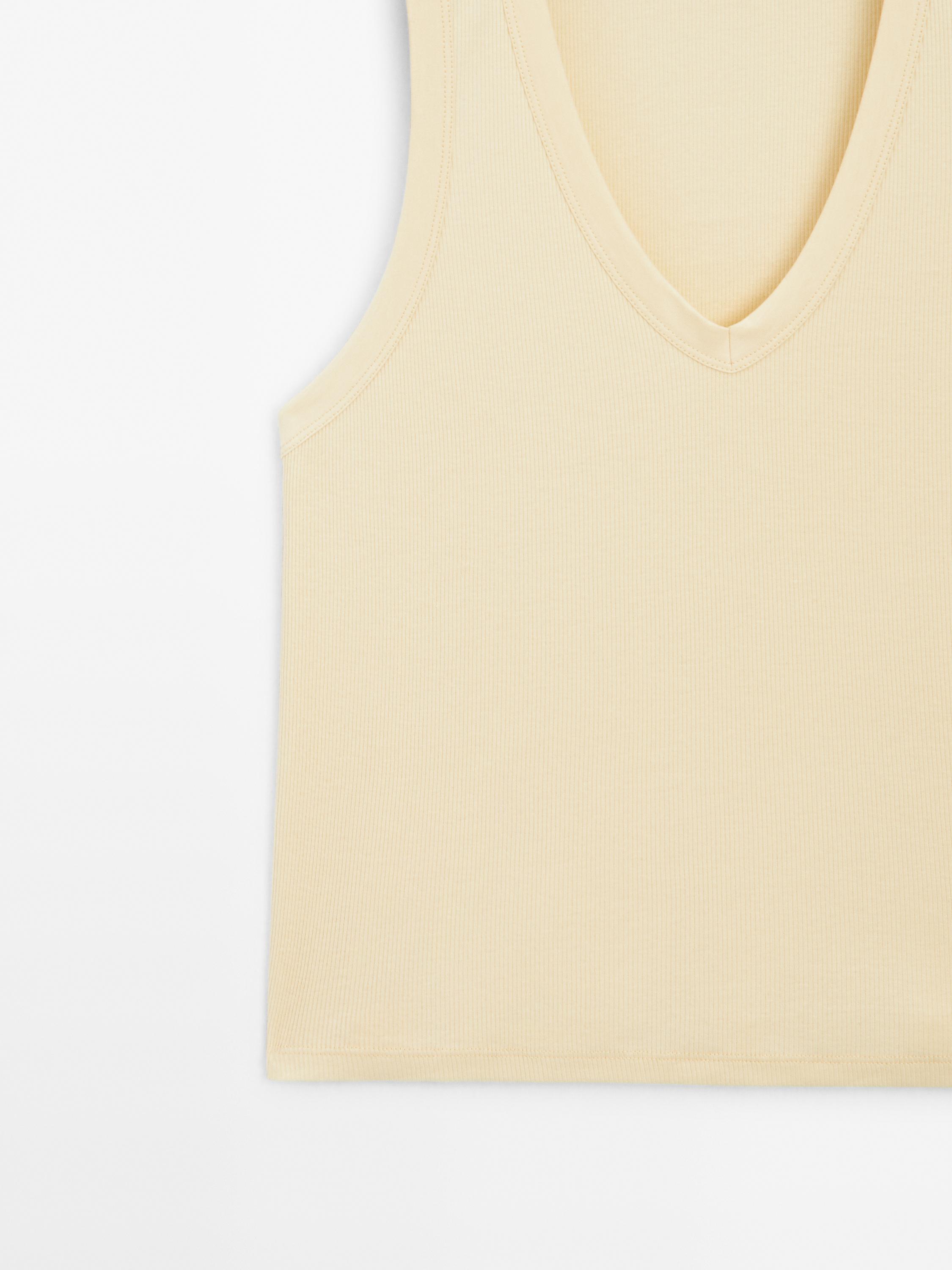 Ribbed V-neck T-shirt